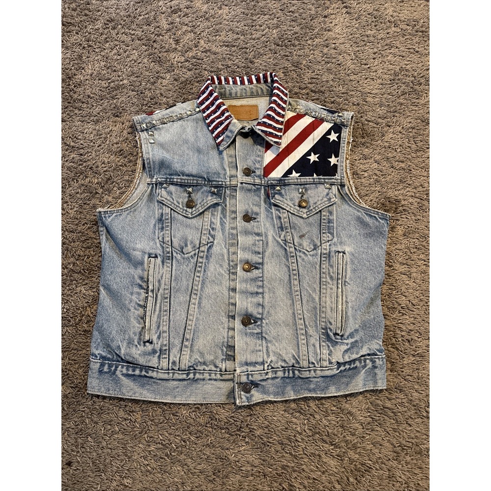 Vintage Levi's Denim Type 3 Trucker Jacket‎ Size 42 Medium M Cut Off Distressed